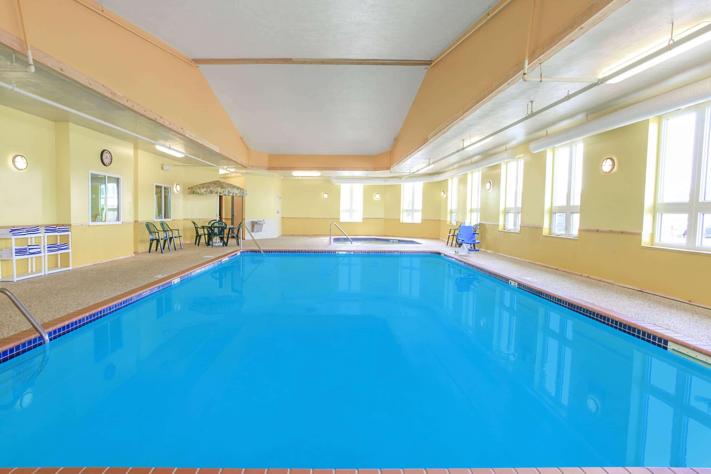 Super 8 By Wyndham Sault Ste. Marie Hotel Exterior foto